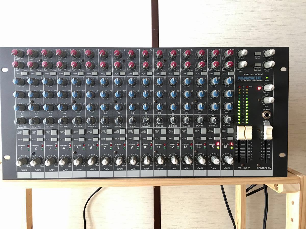 MACKIE LM-3204 完動品 メンテナンス済み、 全ch音出し動作OK