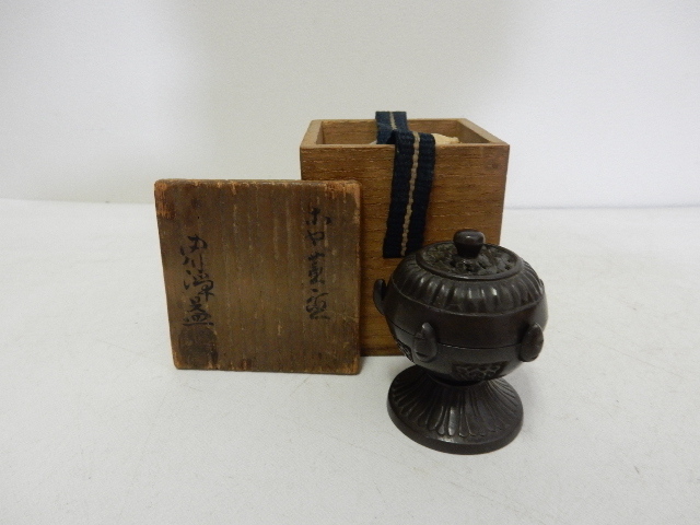 中川浄益 利休形 ホヤ 蓋置 共箱 火屋 茶道具 【k3363】 中川 浄益 作 ホヤ 蓋置 （共箱）