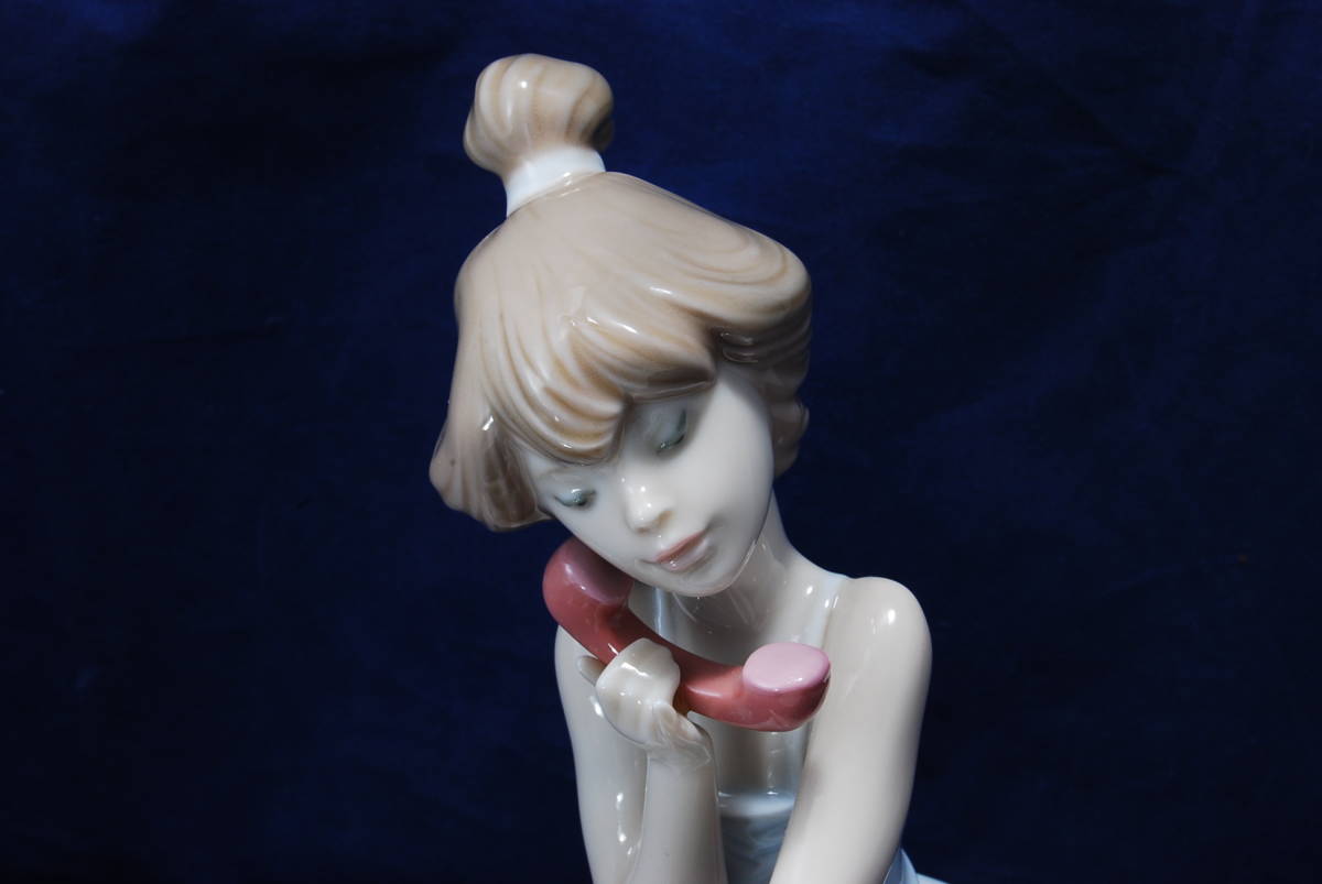 LlADRO】リヤドロ 5466 大事な電話○陶器 置物 インテリア