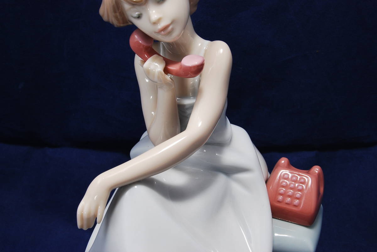 LlADRO】リヤドロ 5466 大事な電話○陶器 置物 インテリア