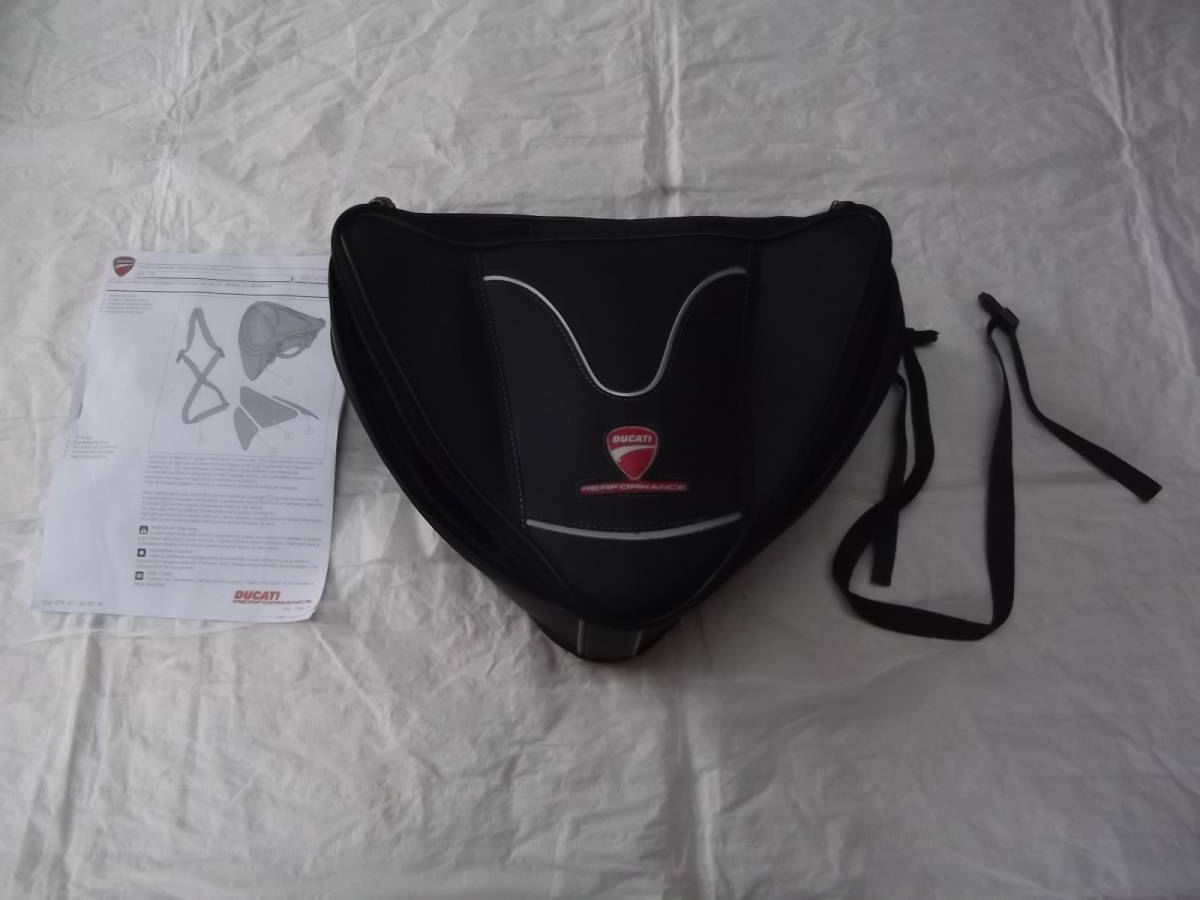 新品 1199 パニガーレ 純正OP シートバック 展示品 100 DUCATI 