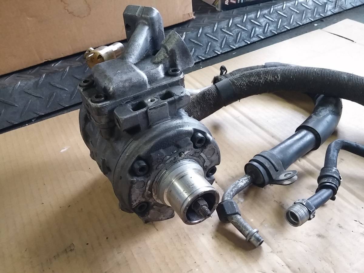 AE86 エアコンコンプレッサー トヨタ スプリンタートレノ AE86用 公式