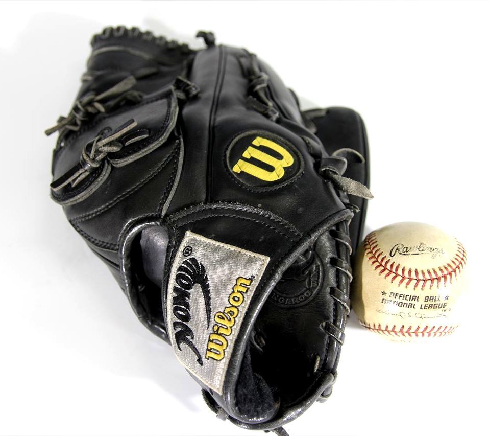 野球　硬式用グローブ　野茂英雄　2008年モデル　(日本製) 未使用に近い 野球 硬式用グローブ 野茂英雄 2008年モデル (日本製) 未使用に近い