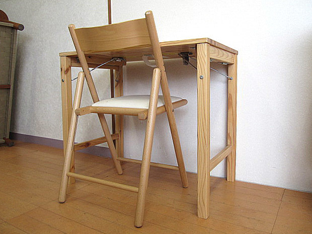 中古品 無印良品 天然木 パイン材折りたたみデスク＆ブナ材折りたたみ
