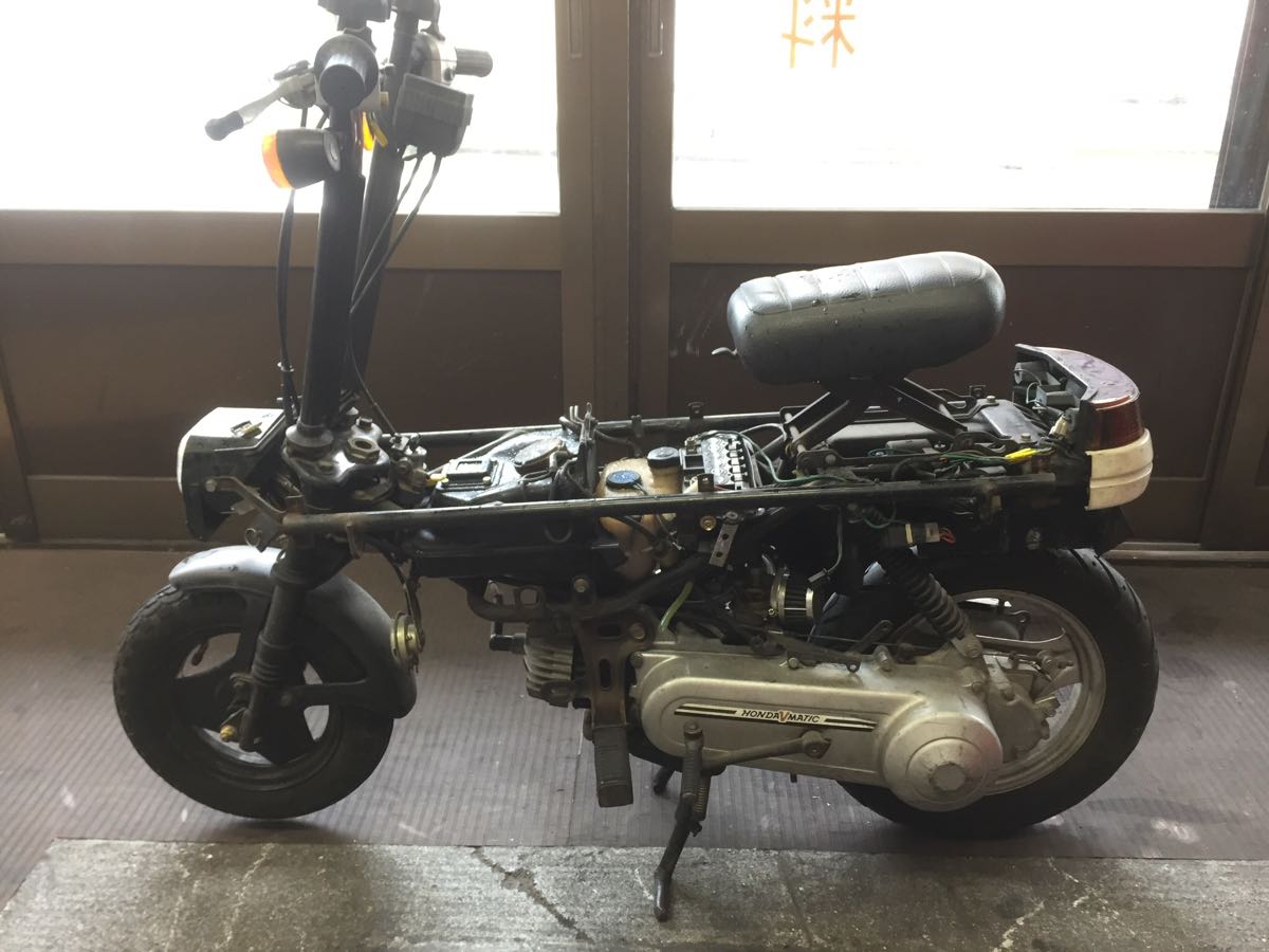 ホンダモトコンポに搭載カレンエンジン、メインハーネス、ハンドル 