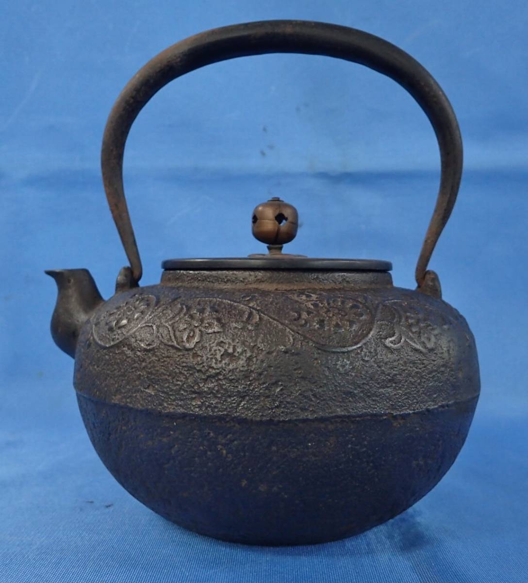 骨董品0036】煎茶道具 泰山堂造 斑紫銅蓋 鉄瓶 在銘 / 中国 唐物 古玩
