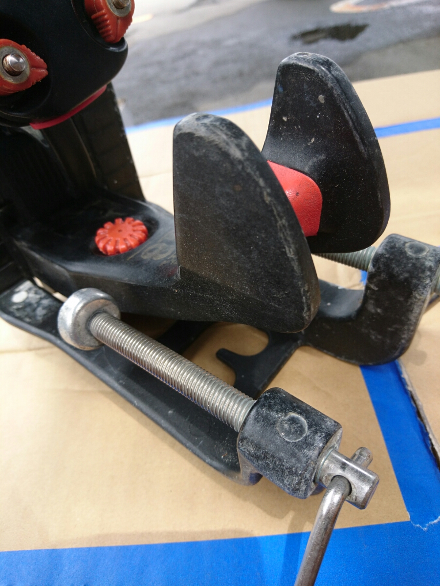 第一精工 LARK18 ラーク18 ロッドキーパー 竿受け 送料着払い 第一精工 ラーク - CO.,LTD.｜釣具｜より 商品詳細｜第一精工株式会社｜DAIICHISEIKO 18の人気アイテム