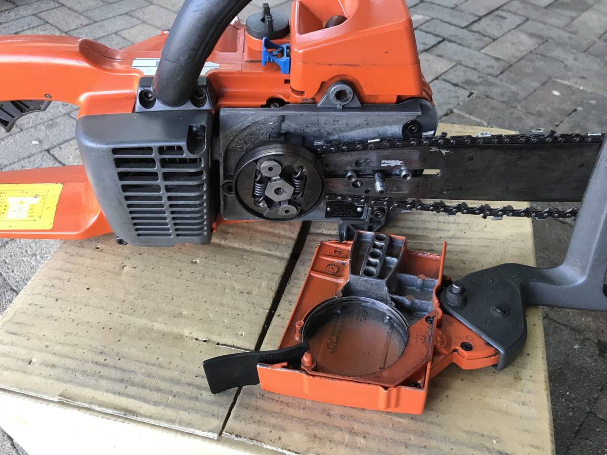 中古品 ハスクバーナー⁄Husqvarna エンジンチェーンソー・135e 中古美 