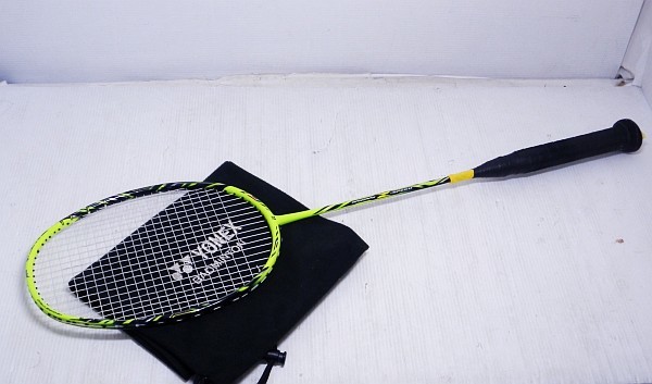 2713)ヨネックス ナノレイZスピード NANORAY Z SPEED バドミントン
