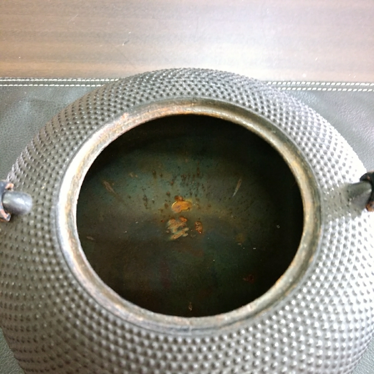 南部鉄器 鉄瓶 霰文様 あられ 黒色 匿名配送 即日発送 南部鉄瓶｜南部