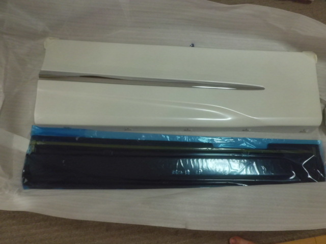 イスト NCP110 純正 フロントバンパー 52119-52580 ブルー