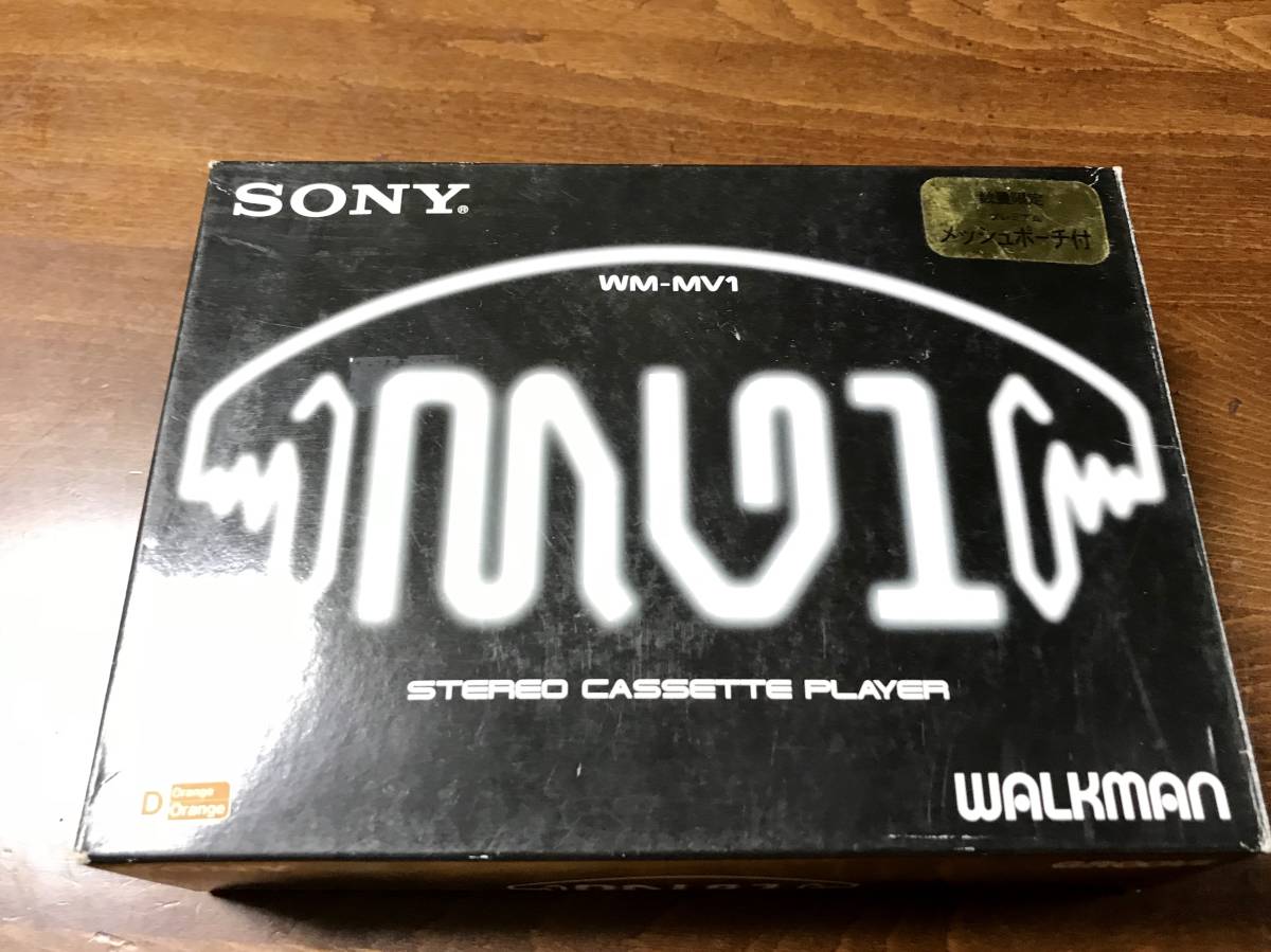 SONYウォークマンwm-mv1メッシュポーチ付き ほぼ新品)SONYカセットプレーヤー WM-MV1 WALKMAN メッシュポーチ付き