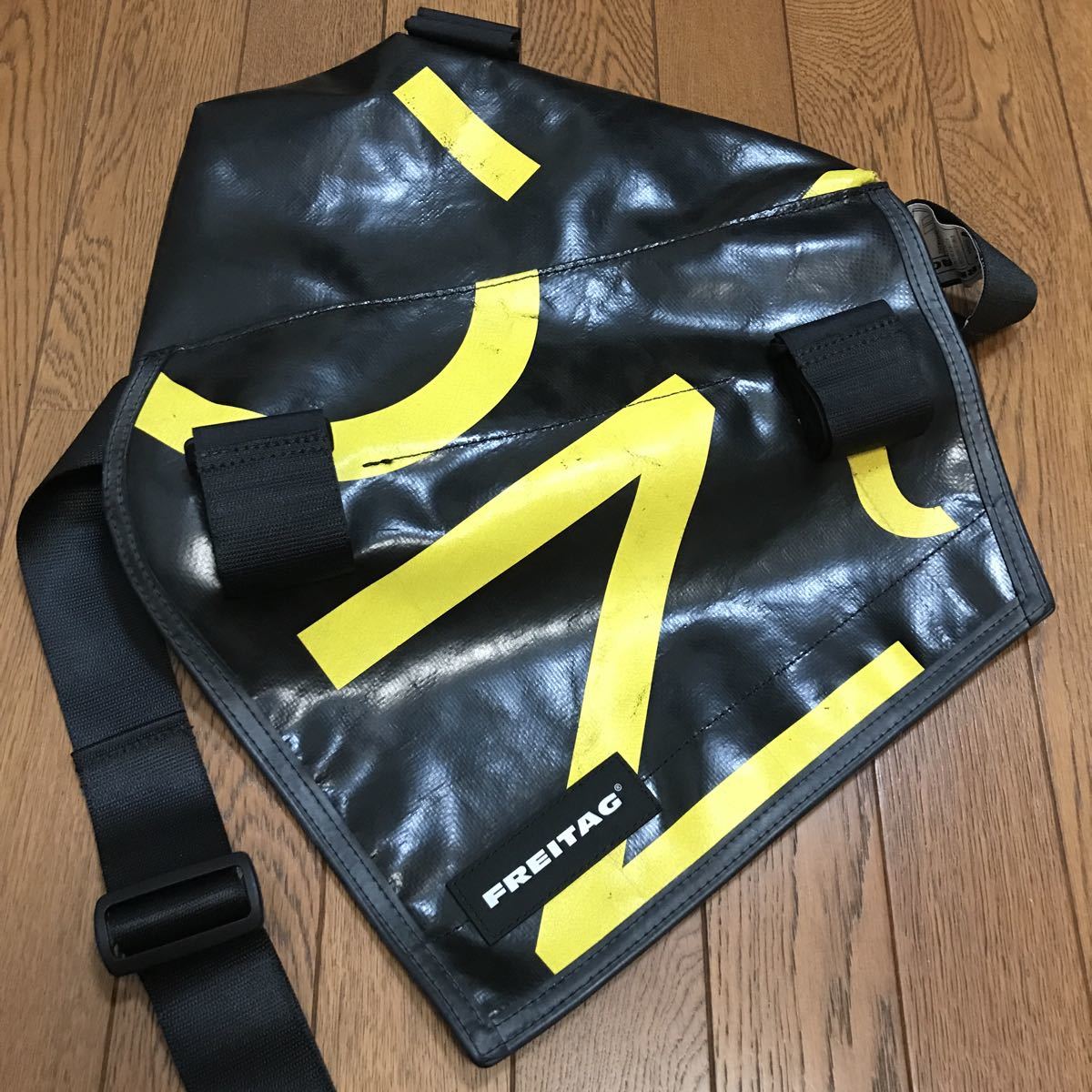 FREITAG ブラック ナイトライダー ショルダー フライターグ 【公式通販】