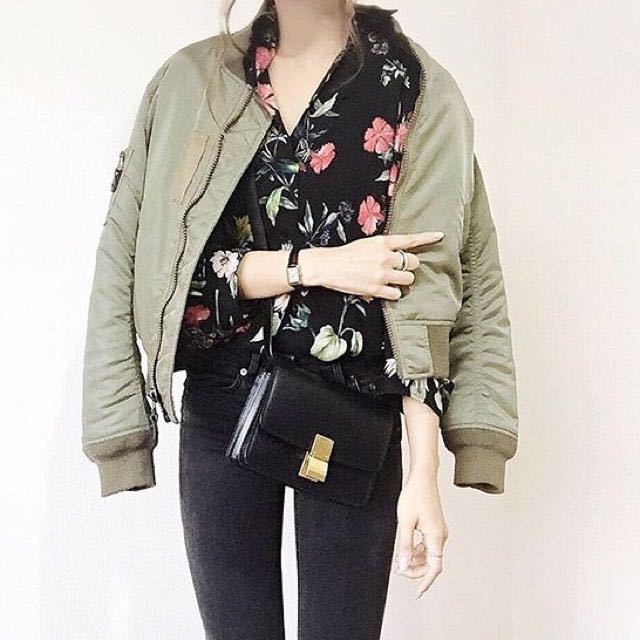 ZARA♡梨花さん着用商品♡フラワー柄 シャツ 秋服 秋色 メゾンドリーファー ザラ ZARA＊梨花着とろみレーヨン ボタニカルフラワー花柄シャツ
