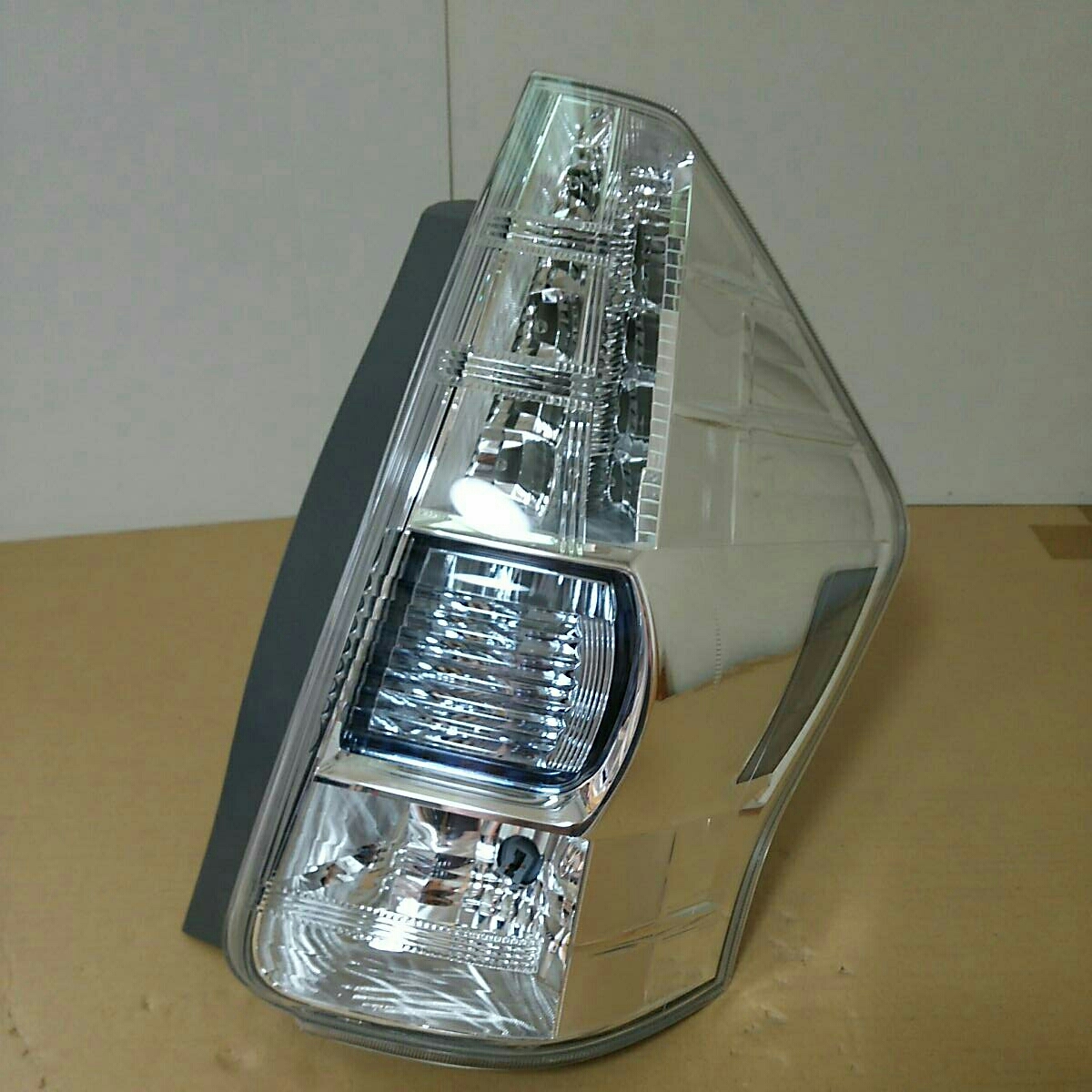 プリウスアルファ プリウスα テールランプセット LED 【公式通販】