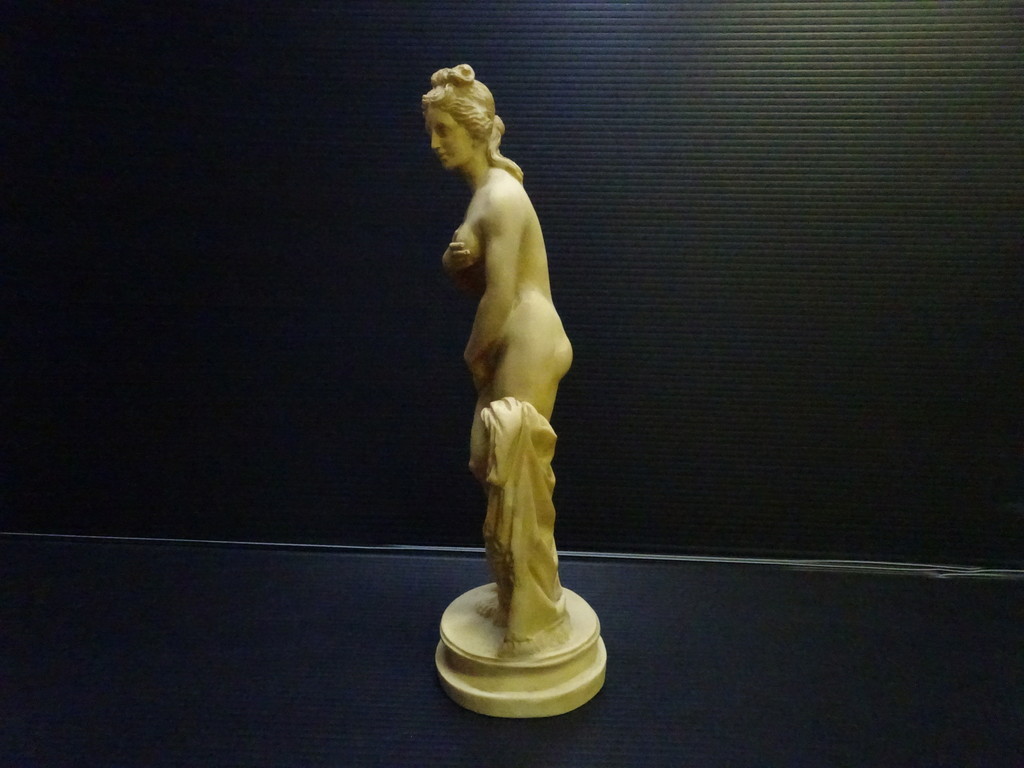 Nude Woman - Sculpture of Statue | Antique Marble Sculptures