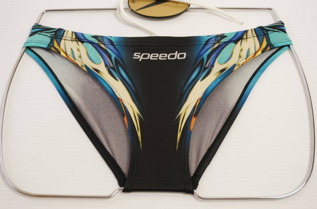 美品】speedo アクアブレードΣ ブルー 140 光沢 ウロコ模様 競パン