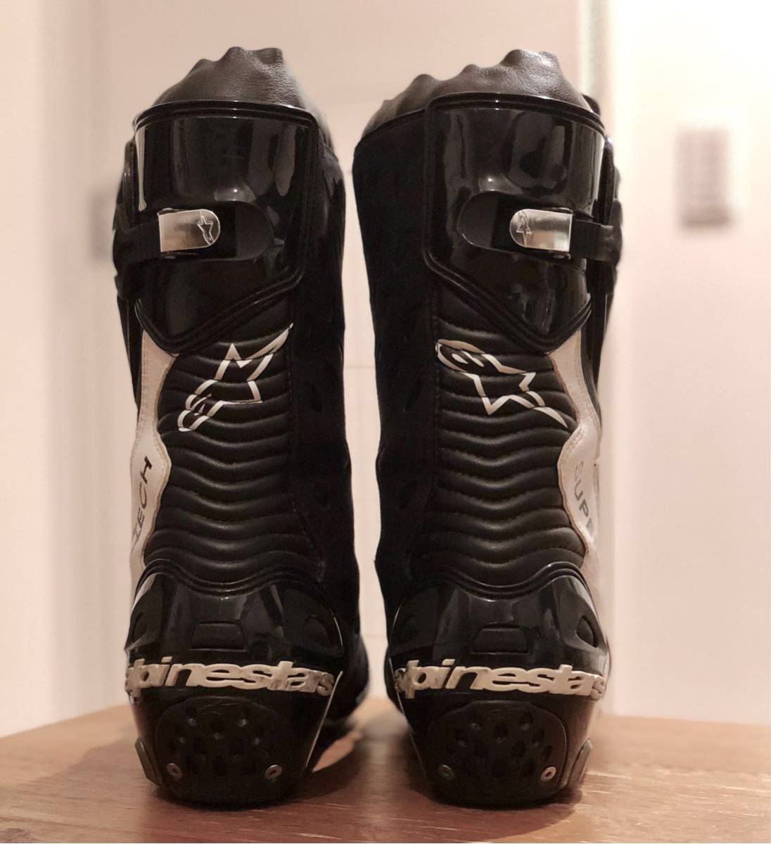 アルパインスターズ SUPER TECH-R ブラック/ホワイト 41 JP26 中古