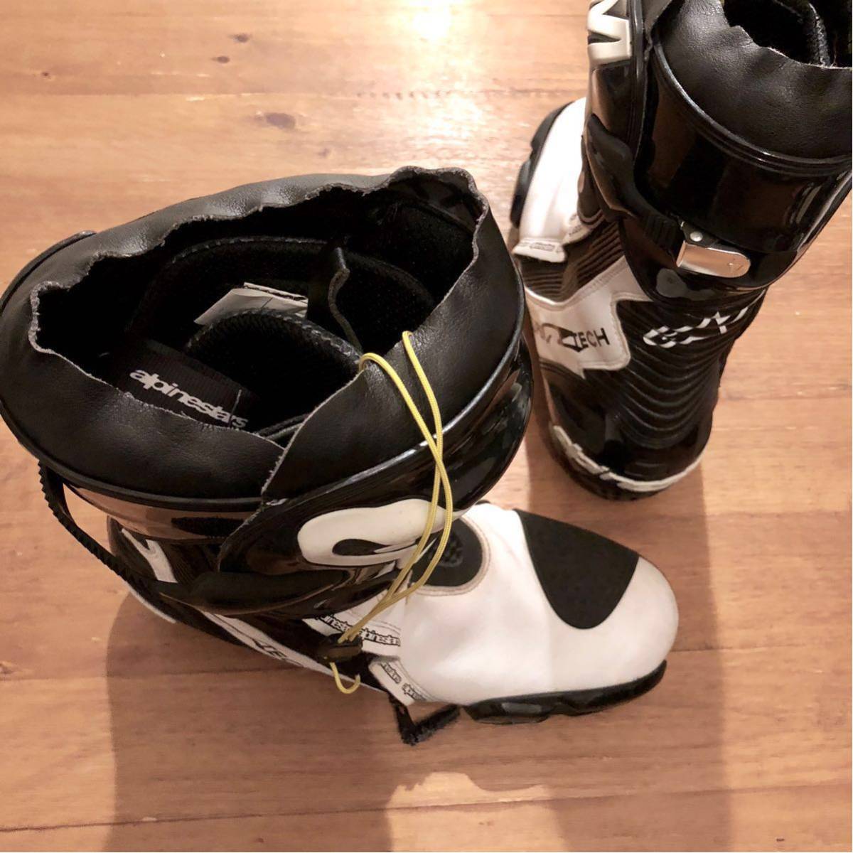 アルパインスターズ SUPER TECH-R ブラック/ホワイト 41 JP26 中古