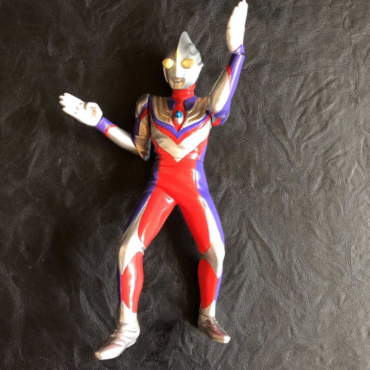 ウルトラマングッズ CD.缶バッジ.指人形.キーホルダー.ミニフィギュア.フィギュア.腕ベルト .ポータブルバック色々 まとめて_9