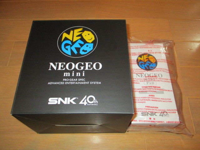 SNK NEOGEO mini ネオジオミニ+専用PADパッド（白）セット【未開封