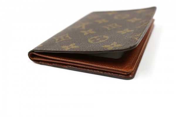 A4145 ルイヴィトン LOUIS VUITTON ポルトカルト ヴェルティカル パス