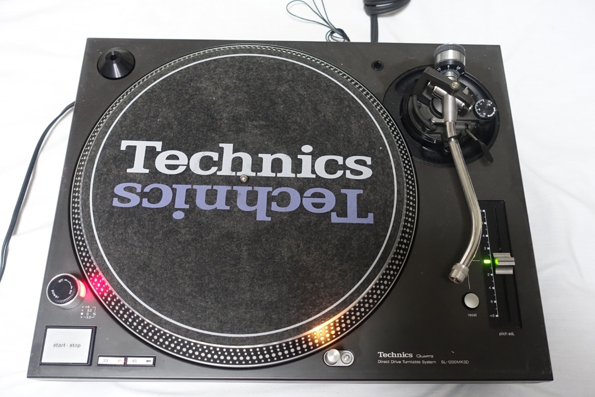 Technics SL1200Mk-3D | BRITISHFIREWORKS.CO.UK