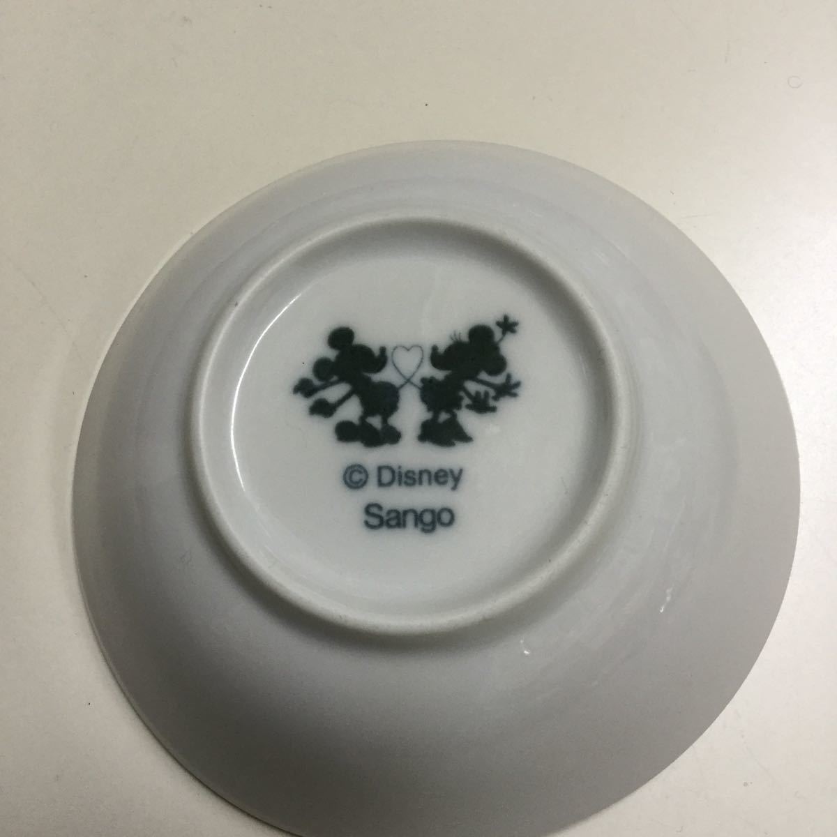 食器 陶器 Sango 三郷陶器 Disney ディズニー ミッキーボウルセット 大皿 小皿 4枚セット 盛皿 フレアプレート 売買されたオークション情報 Yahooの商品情報をアーカイブ公開 オークファン Aucfan Com