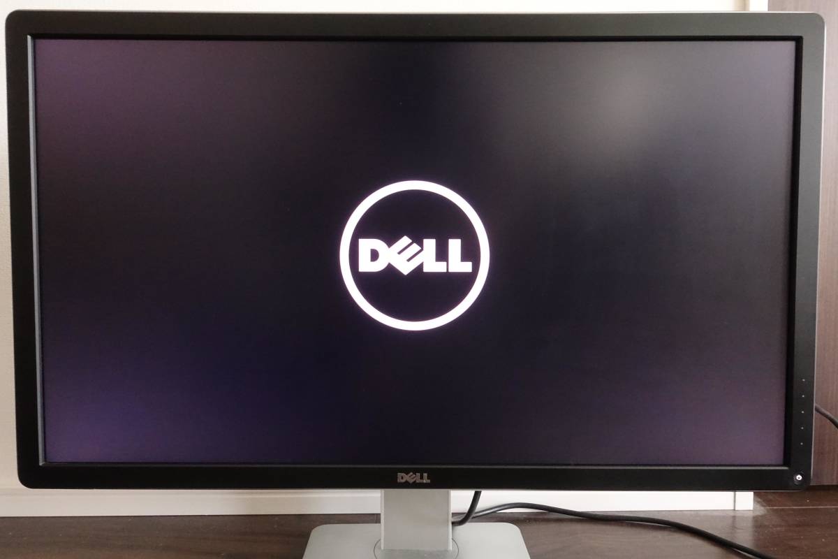 DELL UP3214Q 31.5インチ 4K液晶ディスプレイ コンピュータ モニタ