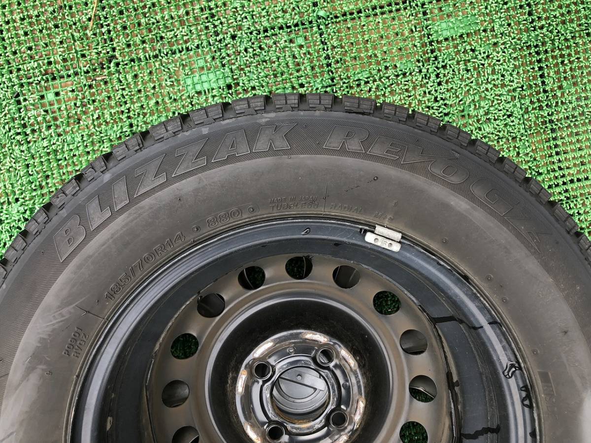 日産 ノート 純正 14インチスタッドレスタイヤ スチールホイール 185