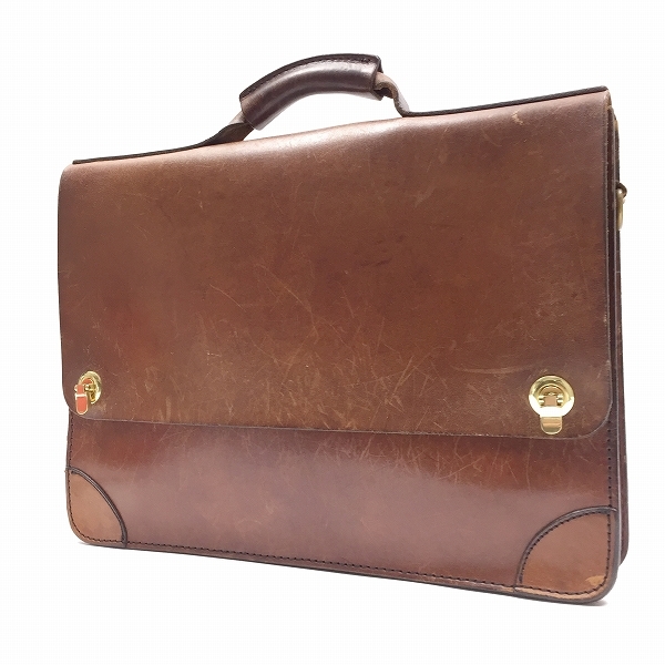 ヘルツ　herz　シンプルな顔立ちのブリーフケース(BC-1) 厚い革で丈夫に仕上げたシンプルな丸台おこしブリーフケース / 革鞄の