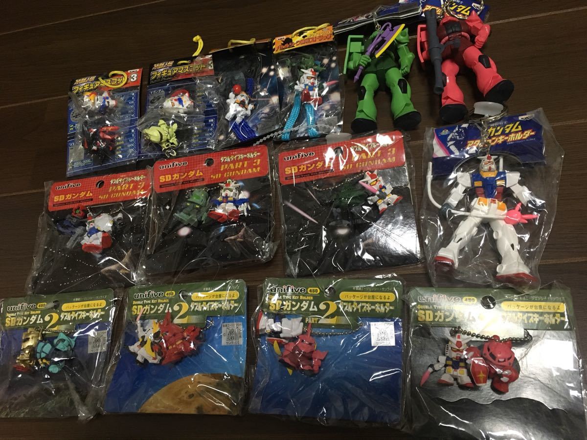 サントリーおまけガンダムキーホルダー ピンバッジ FUTURE NEXT バラ 