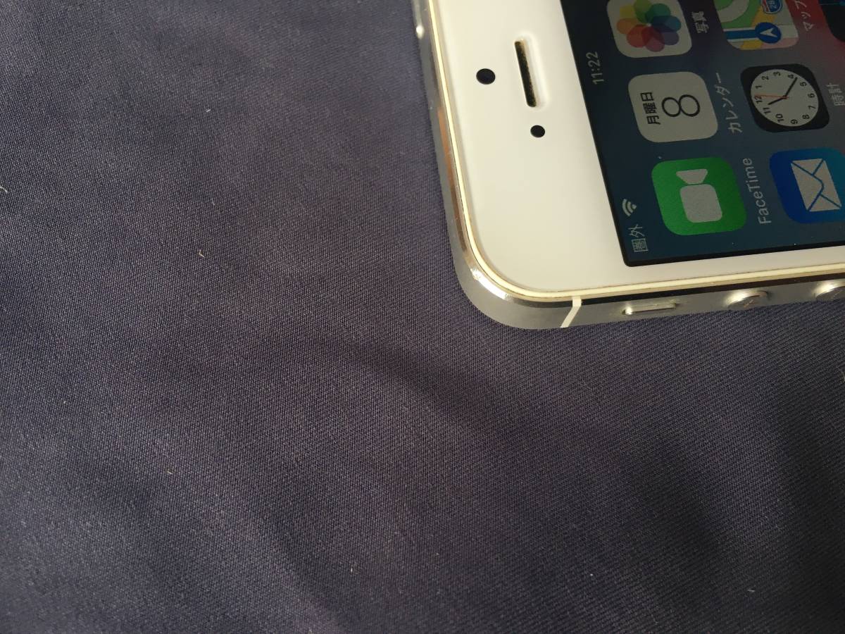 【美品】iPhone5s 32GB シルバー docomo　silver　ドコモ　純正ケース付（おまけ）_4