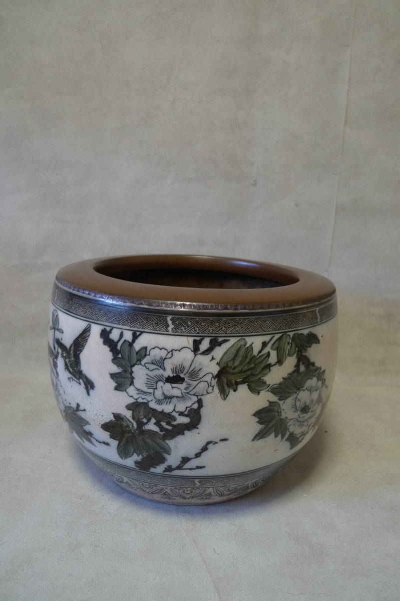 品質保証，SALE jj085 蔵出し 陶器 花鳥文 大火鉢 牡丹 五徳 火箸付 時代物 古民具 古道具 140(陶磁一般)｜売買されたオークション情報、yahooの商品情報をアーカイブ公開 - オークファン 陶磁一般