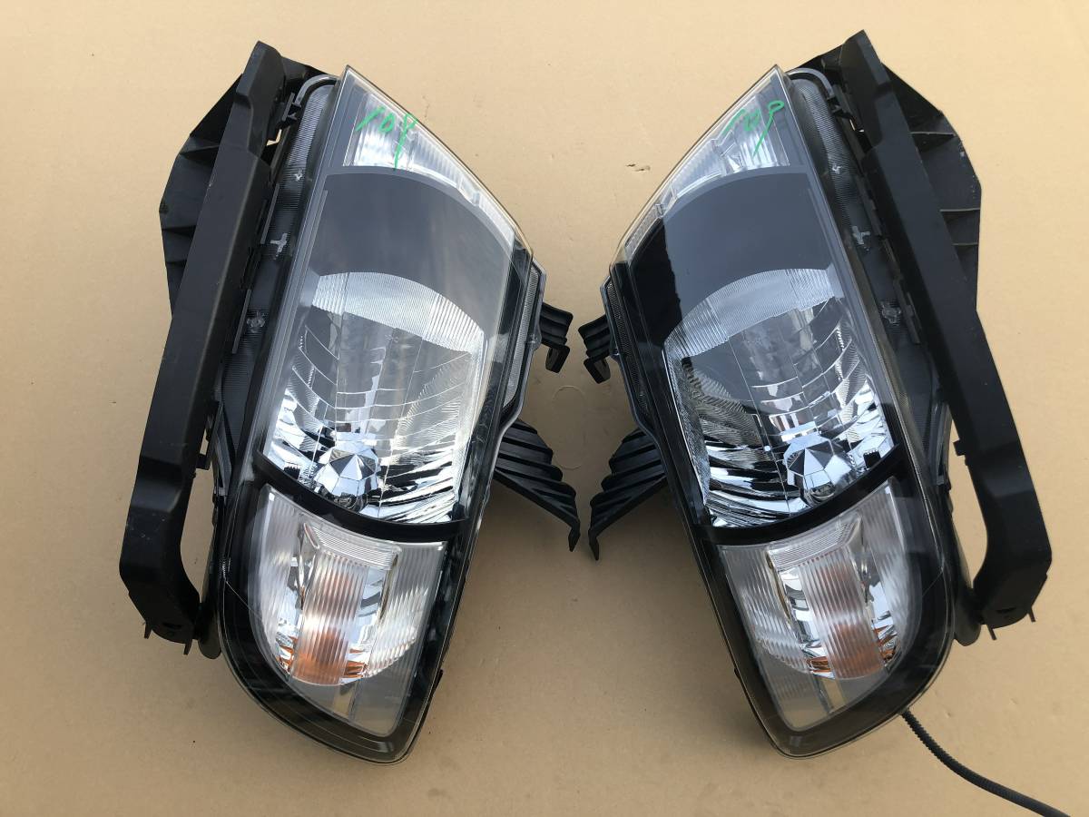 モビリオ GK1/GK2 スパイク 後期 ヘッドライト 左右 ヘッドランプ
