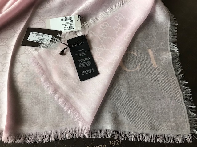 送料無料】新品 GUCCI◇グッチ GG柄 大判 スカーフ ストール マフラー