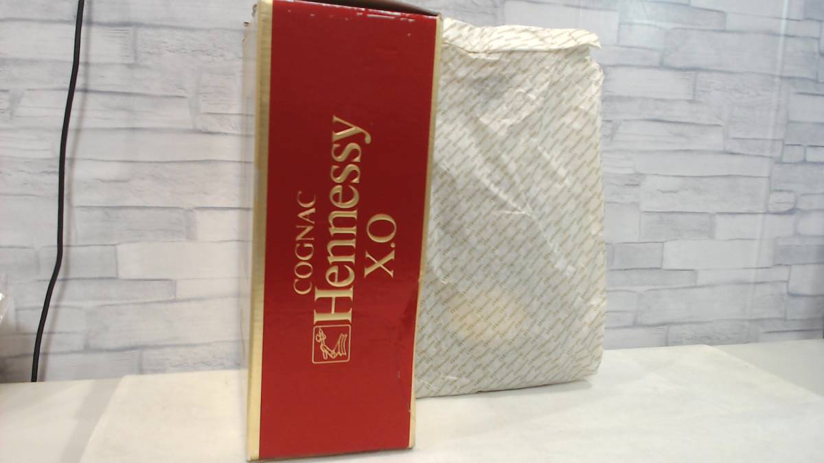 ◆ヘネシーXO　旧ボトル　金キャップ　グリーンボトル　700ml　コニャック　箱付き　未開栓　古酒