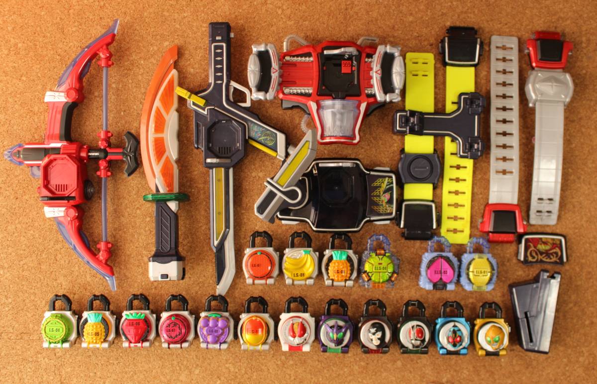 仮面ライダー ガイム DX 戦極ドライバー & ゲネシスドライバー & 武器 