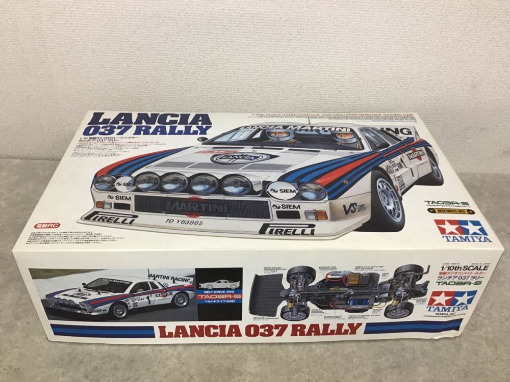 タミヤ 1/10 電動RC 4WDレーシングカー ランチア 037 ラリー