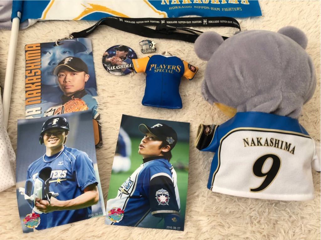日本ハムファイターズ 中島卓也選手直筆サイン入りパーカー 北海道日本ハムファイターズ 中島卓也 - 北海道日本ハム タオル