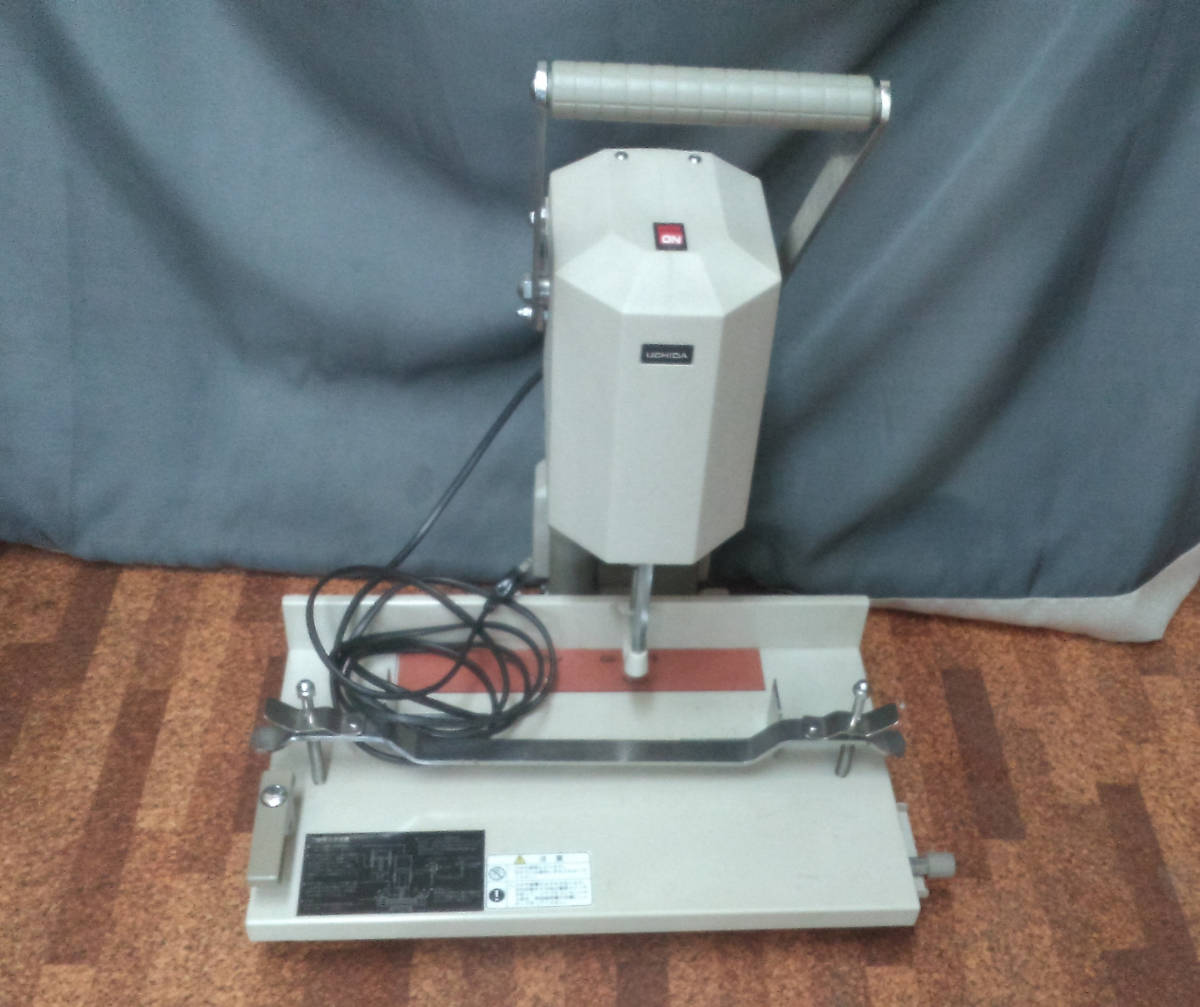 【中古】 UCHIDA ウチダ 電動パンチ（一穴穿孔機） VS-55 中古・電動パンチ（一穴）です