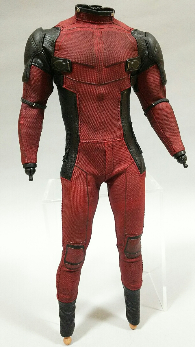 新品未開封 ホットトイズ 1/6 マイティ・ソー バトルロイヤル ロキ