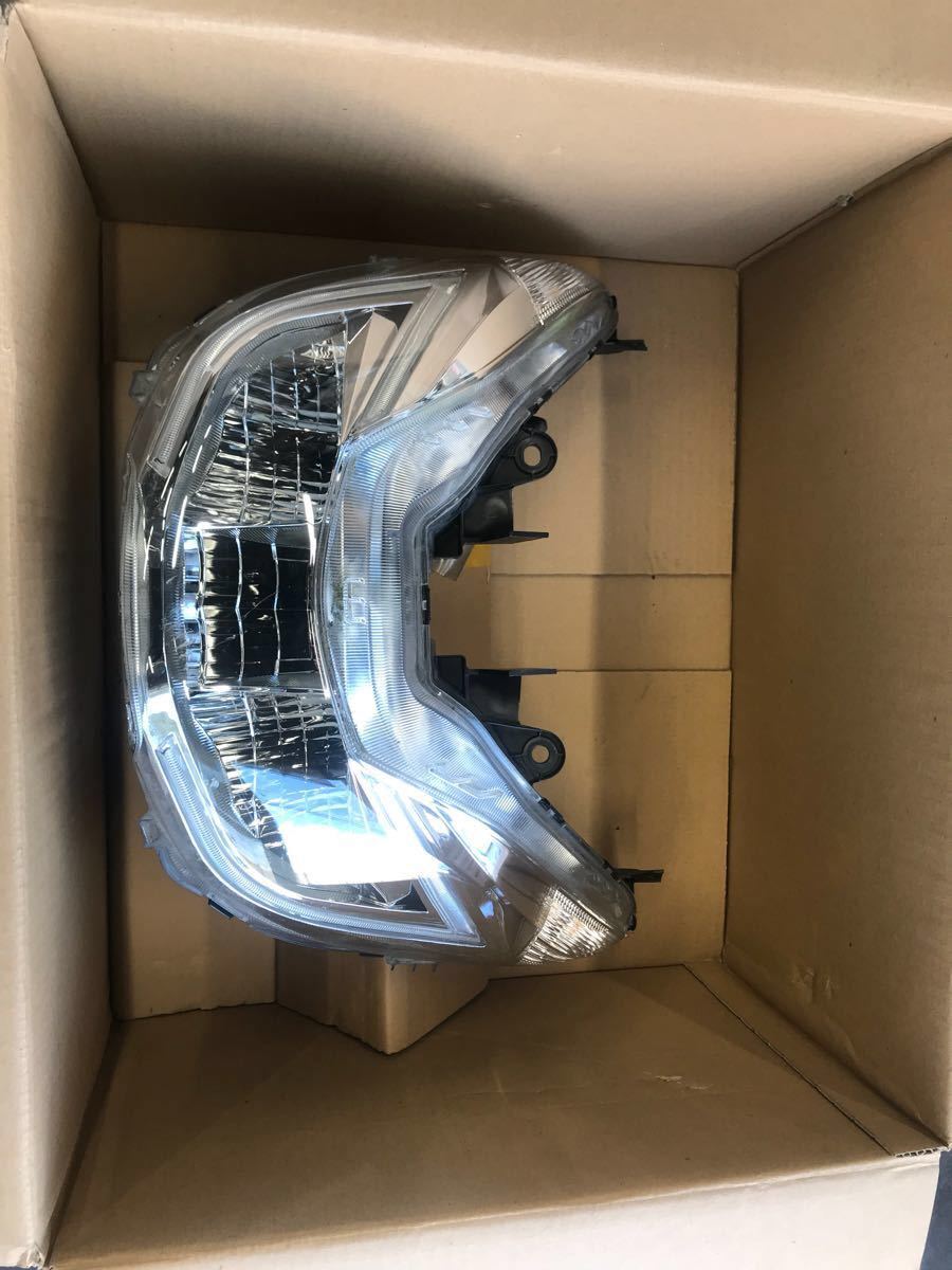 PCX125 純正ヘッドライトユニット