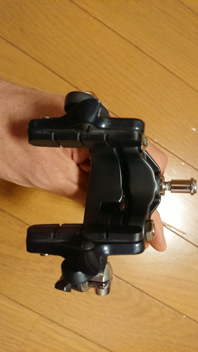 シマノ shimano 6800 アルテグラ ブレーキキャリパー 前後セット 中古 程度上。