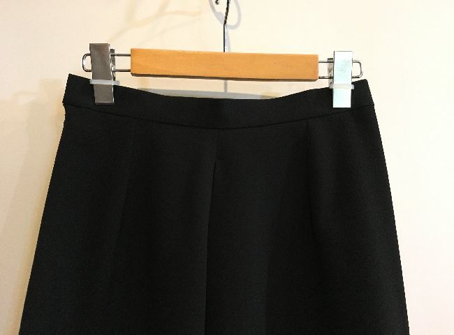 新品！ENFOLD エンフォルド　ダブルクロス ヘムラインスカート 36SM 黒 二子玉) エンフォルド ENFOLD 18SS ダブルクロスヘムラインスカート