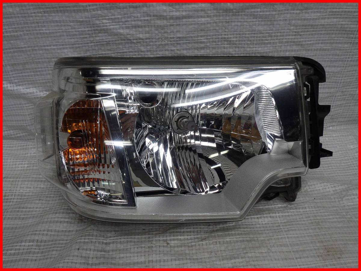 U61V U62V ミニキャブ 後期 右 ヘッドライト 運転席側 W0688 U71V U72V