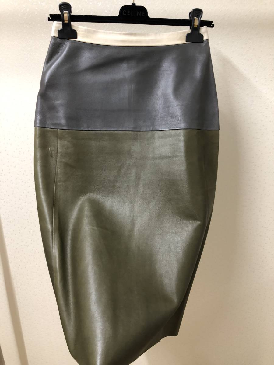 CELINE 極上美品/表参道購入品 フランス製 レザースカート フィービー