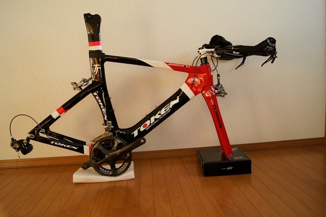 希少美品 TTバイク TOKEN MOMENTA2.1 フレーム＆コンポ