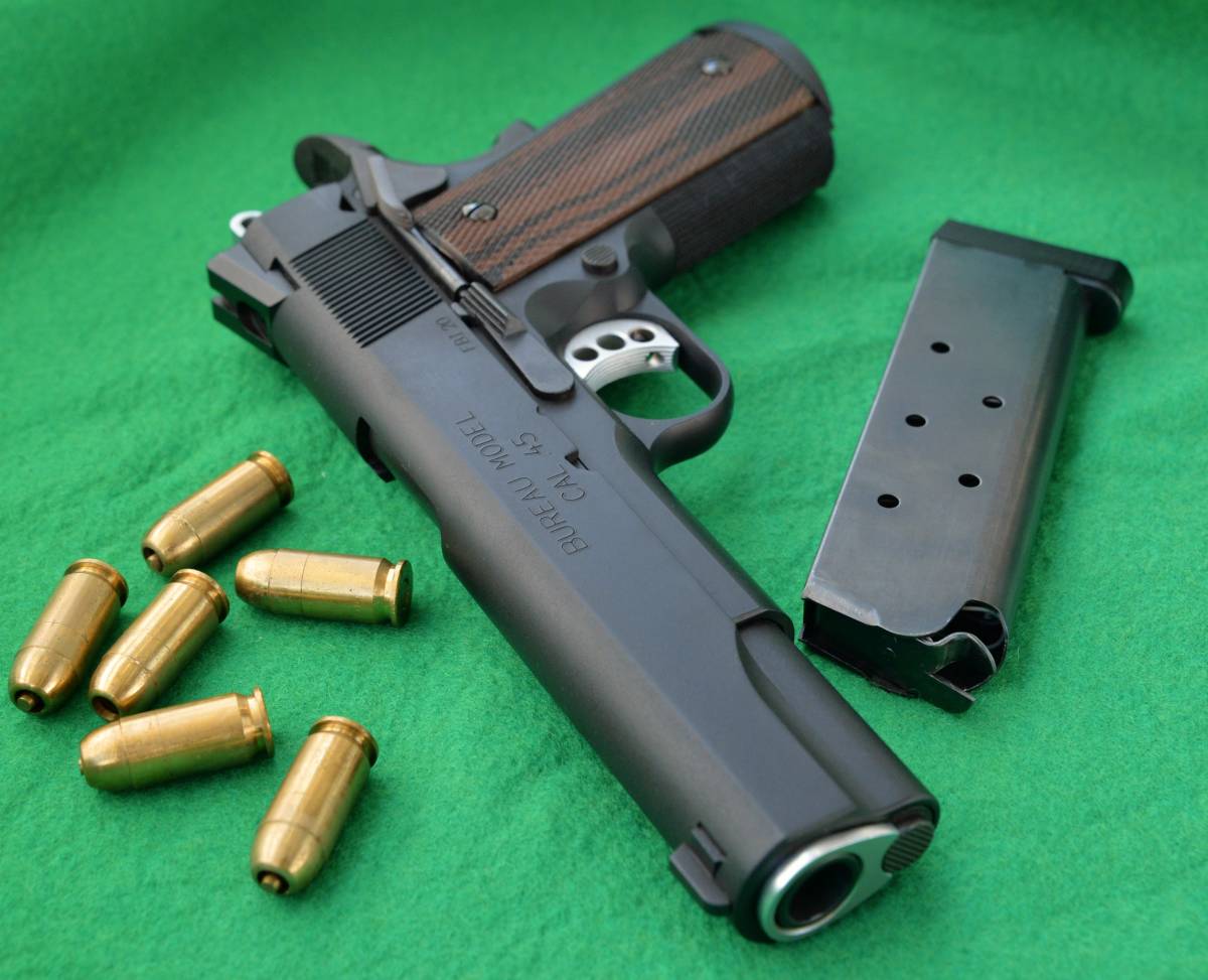 FBI 新日本模型 SPECIAL MGC FBIスペシャル ブローバック ガスブロー
