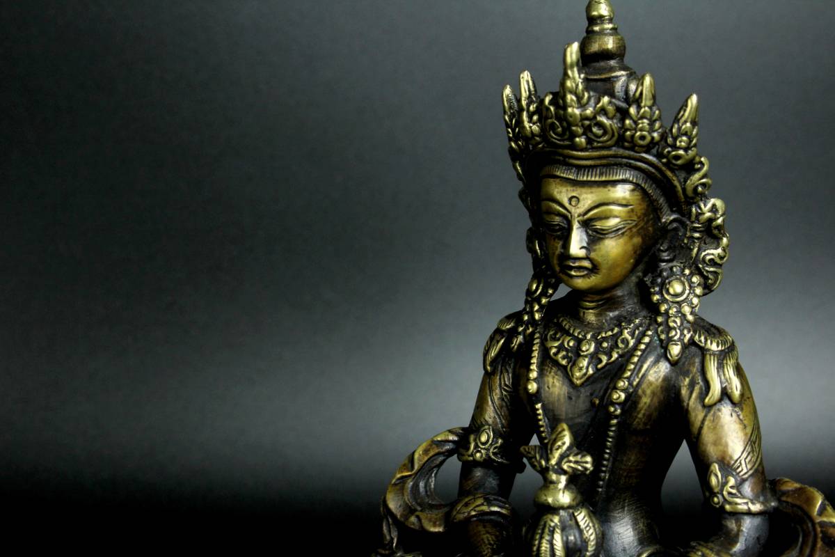時代古玩 銅製鍍金 チベット仏 観音菩薩座像 繊細細工 中国唐物仏像 (n
